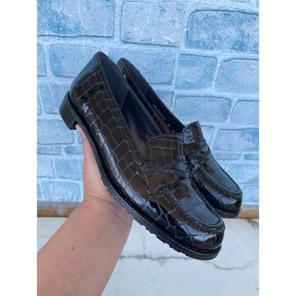 stuart weitzman croc embossed patent leather loafers size 8 - Picture 5 of 11